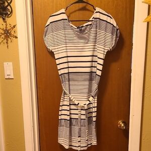 GAP Black and White Crew Neck Dolman Sleeve Mini Dress